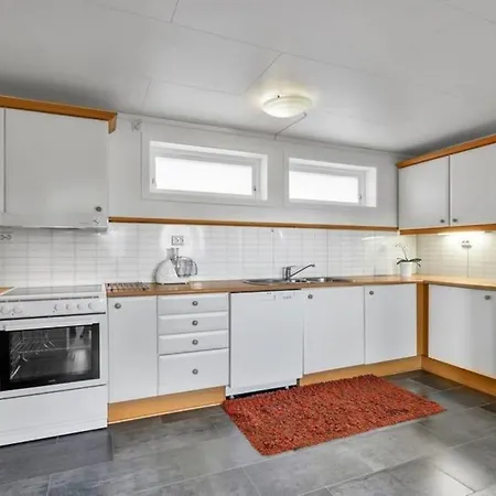 Romslig Og Fin Leilighet 17 Min Til Kristiansand Centrum 아파트 Nodeland