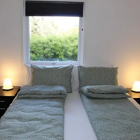 Romslig Og Fin Leilighet 17 Min Til Kristiansand Centrum Nodeland