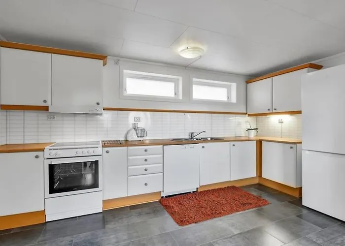 Romslig Og Fin Leilighet 17 Min Til Kristiansand Centrum Apartment Nodeland
